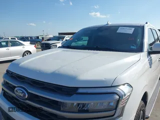 2023 Ford Expedition Max XLT z VIN 1FMJK1H82PEA62734, wystawiony jako IAAI lot #42075156 z przebiegiem 23 926 mil mil oraz . Historia ofert i sprzedaży dostępna na DreamBid. Obrazek 6.