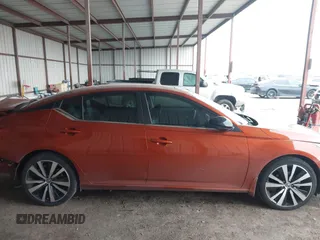 2020 Nissan Altima SR with VIN 1N4BL4CVXLN313438, listed as a IAAI auction lot 41596492 with 53,460 mi miles and . Bid and sale history available at carsss.com. Image 13.