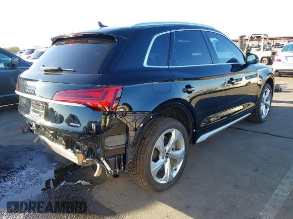 2021 Audi Q5 Premium Plus with VIN WA1BAAFYXM2139419, listed as a IAAI auction lot 41657770 with 40,164 mi miles. Bid and sale history available at carsss.com. Image 4.