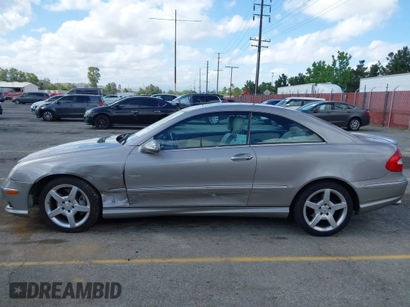 2009 Mercedes-Benz CLK 350 z VIN WDBTJ56H39F269431, wystawiony jako IAAI lot #42250728 z przebiegiem 127 914 mil mil oraz . Historia ofert i sprzedaży dostępna na DreamBid. Obrazek 13.