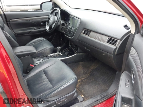 2019 Mitsubishi Outlander SE z VIN JA4AD3A30KZ033978, wystawiony jako IAAI lot #42315448 z przebiegiem 131 906 mil mil oraz . Historia ofert i sprzedaży dostępna na DreamBid. Obrazek 5.