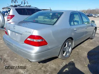 2005 Lexus LS 430 z VIN JTHBN36F555019840, wystawiony jako IAAI lot #41427719 z przebiegiem 131 267 mil mil oraz . Historia ofert i sprzedaży dostępna na DreamBid. Obrazek 4.