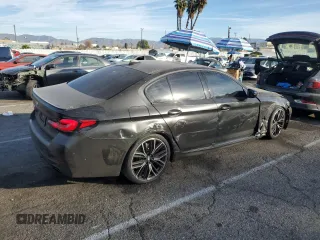 2023 BMW 5 Series 540i z VIN WBA53BJ0XPWX85901, wystawiony jako Copart lot #85325094 z przebiegiem 58 372 mil mil oraz Szkoda całkowita • Salvage title. Historia ofert i sprzedaży dostępna na DreamBid. Obrazek 3.