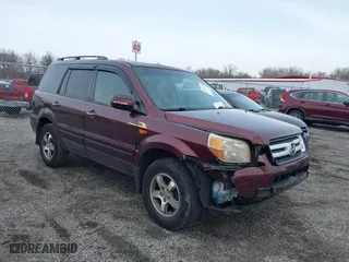 2008 Honda Pilot EX-L with VIN 5FNYF18508B015960, listed as a IAAI auction lot 41511626 with 207,141 mi miles. Bid and sale history available at carsss.com. Image 1.
