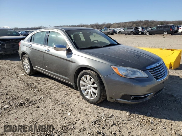 2013 Chrysler 200 Limited with VIN 1C3CCBCG6DN507653, listed as a Copart auction lot 49248375 with 159,695 mi miles and Salvage Title. Bid and sale history available at carsss.com. Image 4.