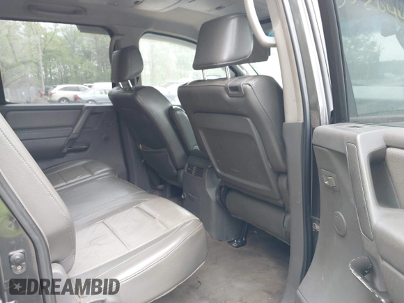 2005 Nissan Titan SE with VIN 1N6BA07B25N536128, listed as a IAAI auction lot 35204423 with Not Provided miles. Bid and sale history available at carsss.com. Image 8.
