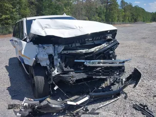 2022 Chevrolet Tahoe Commercial z VIN 1GNSCLED4NR222340, wystawiony jako IAAI lot #42321388 z przebiegiem Nie podano mil oraz . Historia ofert i sprzedaży dostępna na DreamBid. Obrazek 6.