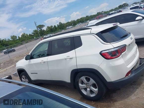 2018 Jeep Compass Latitude with VIN 3C4NJCBB8JT293444, listed as a IAAI auction lot 42372611 with 38,928 mi miles and . Bid and sale history available at DreamBid. Image 15.