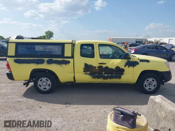 2013 Toyota Tacoma with VIN 5TFTX4CN3DX027696, listed as a IAAI auction lot 42863093 with 261,096 mi miles and . Bid and sale history available at DreamBid. Image 13.