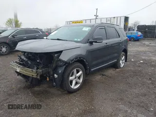 2017 Ford Explorer XLT z VIN 1FM5K8D81HGC44477, wystawiony jako IAAI lot #42017272 z przebiegiem Nie podano mil oraz . Historia ofert i sprzedaży dostępna na DreamBid. Obrazek 16.