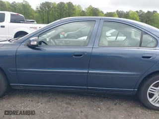 2009 Volvo S60 2.5T with VIN YV1RS592492741041, listed as a IAAI auction lot 41983967 with 149,217 mi miles. Bid and sale history available at carsss.com. Image 14.