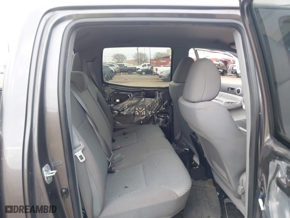 2013 Toyota Tacoma PreRunner with VIN 5TFJU4GN4DX039706, listed as a IAAI auction lot 41465806 with 126,322 mi miles. Bid and sale history available at carsss.com. Image 8.