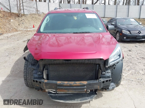 2014 GMC Acadia SLE with VIN 1GKKVPKD8EJ268223, listed as a IAAI auction lot 41827904 with 206,859 mi miles and . Bid and sale history available at carsss.com. Image 10.