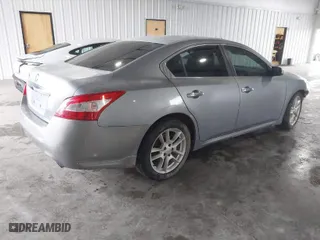 2009 Nissan Maxima 3.5 SV w/Sport Pkg with VIN 1N4AA51E69C843002, listed as a IAAI auction lot 41506031 with 215,013 mi miles. Bid and sale history available at carsss.com. Image 4.
