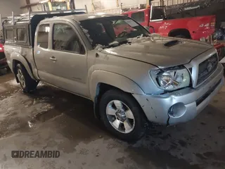 2006 Toyota Tacoma with VIN 5TEUU42N26Z318670, listed as a IAAI auction lot 41582774 with 214,539 mi miles. Bid and sale history available at carsss.com. Image 1.