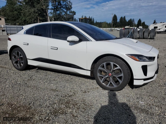 2019 Jaguar I-PACE SE with VIN SADHC2S1XK1F75903, listed as a Copart auction lot 70219803 with 31942 miles. Bid and sale history available at carsss.com. Image 4.