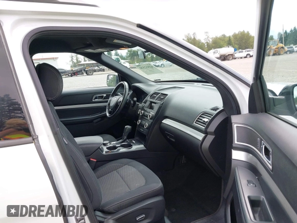 2017 Ford Explorer XLT z VIN 1FM5K8D86HGD43487, wystawiony jako IAAI lot #42532530 z przebiegiem 160 325 mil mil oraz . Historia ofert i sprzedaży dostępna na DreamBid. Obrazek 5.