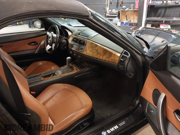 2008 BMW Z4 3.0si with VIN 4USBU53528LX04769, listed as a IAAI auction lot 42039757 with 113,500 mi miles and . Bid and sale history available at DreamBid. Image 5.
