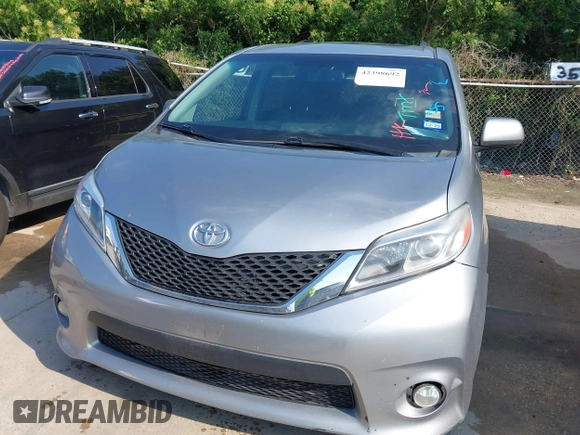 2015 Toyota Sienna SE с VIN 5TDXK3DC8FS665488, выставлен на аукционе IAAI как лот 42398692 с пробегом 110 446 миль миль и . История ставок и продаж доступна на DreamBid. Изображение 6.