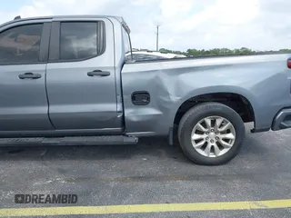 2020 Chevrolet Silverado 1500 Custom with VIN 1GCRWBEH7LZ288602, listed as a IAAI auction lot 41731947 with 101,401 mi miles. Bid and sale history available at carsss.com. Image 6.
