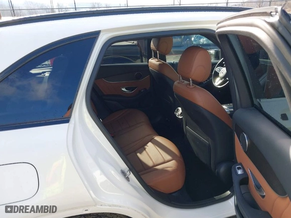 2022 Mercedes-Benz GLC with VIN W1N0G8EB7NV384429, listed as a IAAI auction lot 41688287 with 38,439 mi miles. Bid and sale history available at carsss.com. Image 8.