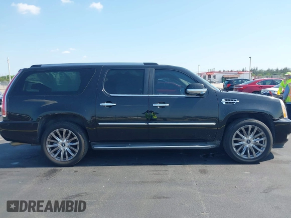 2014 Cadillac Escalade ESV Luxury with VIN 1GYS4HEF6ER130936, listed as a IAAI auction lot 42232487 with 156,967 mi miles and . Bid and sale history available at DreamBid. Image 13.