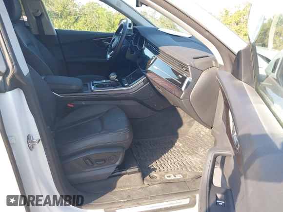 2023 Audi Q8 Prestige z VIN WA1CVBF18PD007608, wystawiony jako IAAI lot #42351075 z przebiegiem 28 278 mil mil oraz . Historia ofert i sprzedaży dostępna na DreamBid. Obrazek 5.