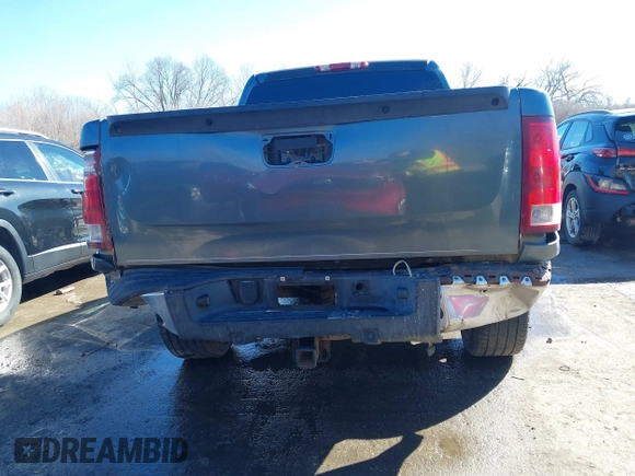 2007 GMC Sierra 1500 SLT z VIN 2GTEK133X71616220, wystawiony jako IAAI lot #41669281 z przebiegiem 269 626 mil mil oraz . Historia ofert i sprzedaży dostępna na DreamBid. Obrazek 17.