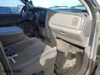 2004 Dodge Ram 2500 SLT with VIN 3D7KU28C74G253413, listed as a IAAI auction lot 41596170 with 223,687 mi miles. Bid and sale history available at carsss.com. Image 5.