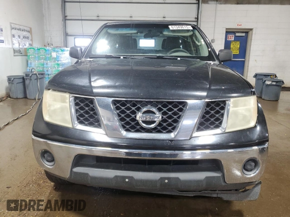 2007 Nissan Frontier Nismo z VIN 1N6AD07W57C406199, wystawiony jako Copart lot #61349615 z przebiegiem 210 160 mil mil oraz Czysty tytuł • Clean title. Historia ofert i sprzedaży dostępna na DreamBid. Obrazek 5.