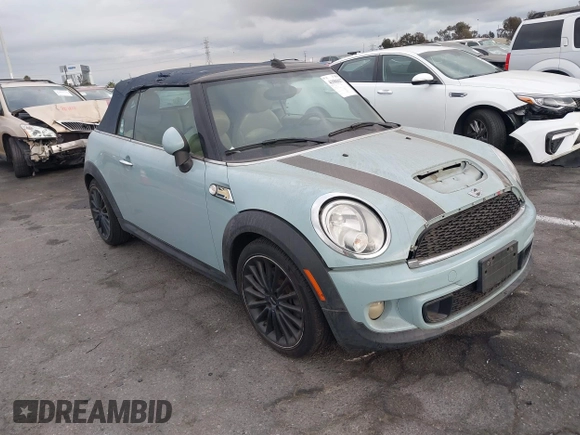 2013 MINI Convertible S с VIN WMWZP3C57DT551118, выставлен на аукционе IAAI как лот 41086617 с пробегом 108 049 миль миль и . История ставок и продаж доступна на DreamBid. Изображение 1.