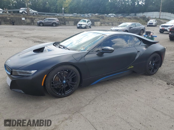2016 BMW i8 z VIN WBY2Z2C53GV675984, wystawiony jako Copart lot #68881064 z przebiegiem 49 839 mil mil oraz Szkoda całkowita • Salvage title. Historia ofert i sprzedaży dostępna na DreamBid. Obrazek 1.