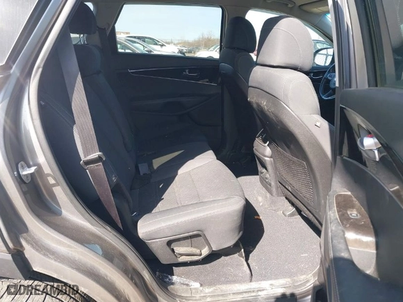 2017 Kia Sorento LX with VIN 5XYPGDA3XHG244089, listed as a IAAI auction lot 41956816 with 79,015 mi miles. Bid and sale history available at carsss.com. Image 8.