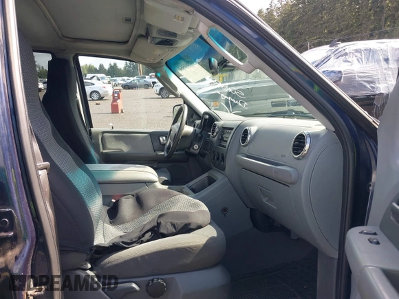 2004 Ford Expedition Special Service with VIN 1FMFU16L04LA40973, listed as a IAAI auction lot 42304564 with 221,708 mi miles and . Bid and sale history available at DreamBid. Image 5.