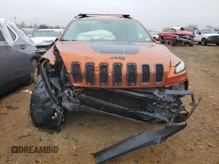 2015 Jeep Cherokee Trailhawk z VIN 1C4PJMBS7FW704980, wystawiony jako Copart lot #70334472 z przebiegiem 127 562 mil mil oraz Szkoda całkowita • Salvage title. Historia ofert i sprzedaży dostępna na DreamBid. Obrazek 5.