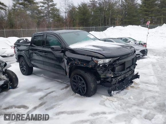 2023 Chevrolet Colorado 4WD Trail Boss with VIN 1GCPTEEK5P1196857, listed as a IAAI auction lot 41540862 with 13,681 mi miles. Bid and sale history available at carsss.com. Image 1.