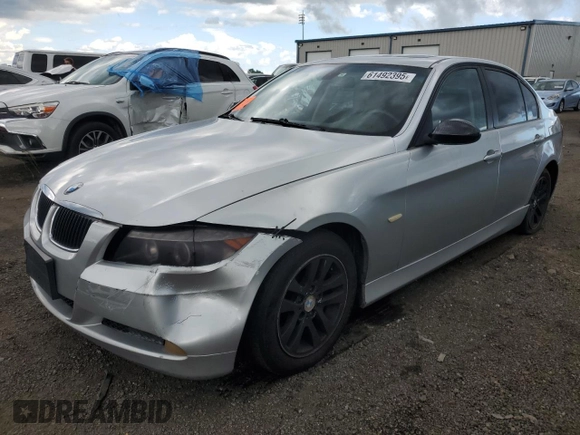 2007 BMW 3 Series 328i with VIN WBAVA33537KX82687, listed as a Copart auction lot 61492395 with 167,903 mi miles and Salvage title. Bid and sale history available at DreamBid. Image 1.