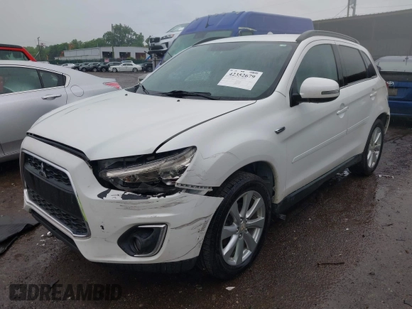 2015 Mitsubishi Outlander GT with VIN 4A4AR4AW5FE049655, listed as a IAAI auction lot 42352679 with 160,393 mi miles and . Bid and sale history available at DreamBid. Image 17.