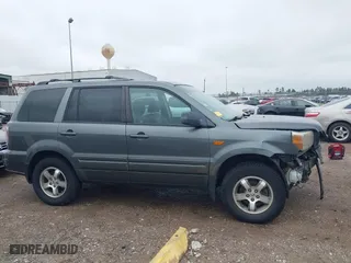 2008 Honda Pilot EX with VIN 5FNYF184X8B038749, listed as a IAAI auction lot 41419942 with 142,857 mi miles. Bid and sale history available at carsss.com. Image 13.