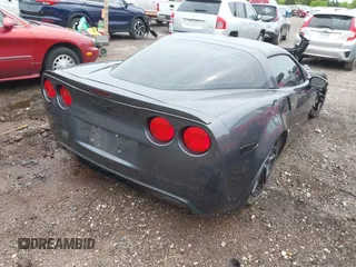 2010 Chevrolet Corvette Z16 Grand Sport 3LT z VIN 1G1YW2DW9A5102907, wystawiony jako IAAI lot #42054489 z przebiegiem 44 569 mil mil oraz . Historia ofert i sprzedaży dostępna na DreamBid. Obrazek 4.