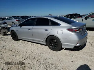 2018 Hyundai Sonata Hybrid SE with VIN KMHE24L33JA082441, listed as a Copart auction lot 81591774 with 83,634 mi miles and Salvage Title. Bid and sale history available at carsss.com. Image 2.