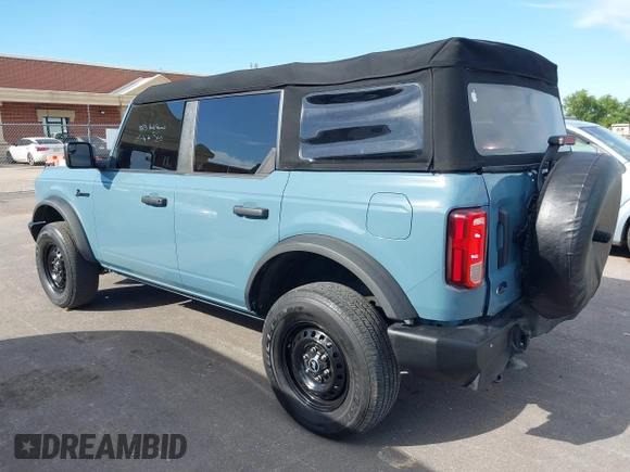 2023 Ford Bronco с VIN 1FMDE5BH2PLA98570, выставлен на аукционе IAAI как лот 42322165 с пробегом 10 266 миль миль и . История ставок и продаж доступна на DreamBid. Изображение 3.