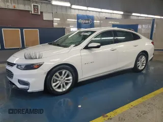 2018 Chevrolet Malibu LT z VIN 1G1ZD5ST5JF140830, wystawiony jako Copart lot #51690045 z przebiegiem 133 472 mil mil oraz Czysty tytuł • Clean title. Historia ofert i sprzedaży dostępna na DreamBid. Obrazek 1.