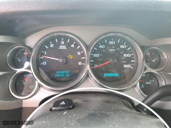 2008 Chevrolet Silverado 1500 LT w/1LT with VIN 2GCEK13M181168234, listed as a Copart auction lot 44300925 with 294,154 mi miles and Salvage Title. Bid and sale history available at carsss.com. Image 9.