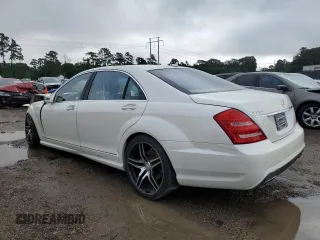 2013 Mercedes-Benz S 550 z VIN WDDNG7DB4DA530161, wystawiony jako Copart lot #58713145 z przebiegiem 119 561 mil mil oraz Szkoda całkowita • Salvage title. Historia ofert i sprzedaży dostępna na DreamBid. Obrazek 2.