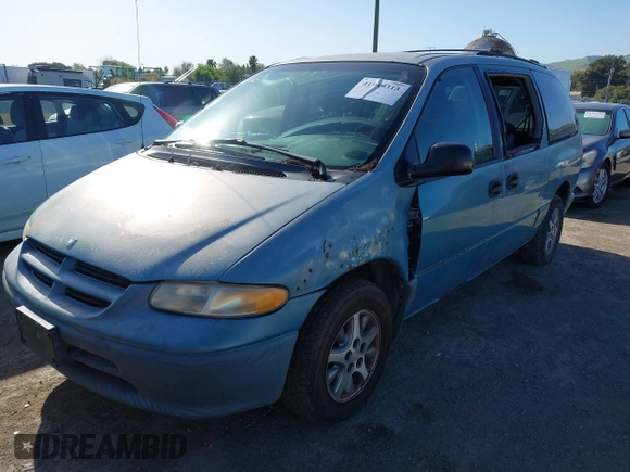 1996 Dodge Caravan SE z VIN 1B4GP44R0TB386449, wystawiony jako IAAI lot #41949313 z przebiegiem 305 625 mil mil oraz . Historia ofert i sprzedaży dostępna na DreamBid. Obrazek 2.