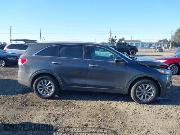 2018 Kia Sorento LX V6 with VIN 5XYPGDA54JG370844, listed as a IAAI auction lot 41412278 with 105,916 mi miles. Bid and sale history available at carsss.com. Image 13.
