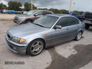 2005 BMW 3 Series 330i with VIN WBAEV53455KM42056, listed as a Copart auction lot 75910624 with 136,892 mi miles and Salvage Title. Bid and sale history available at carsss.com. Image 1.