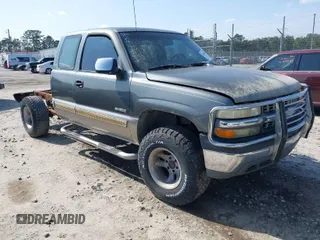 2001 Chevrolet Silverado 1500 LS with VIN 1GCEK19T91E248237, listed as a IAAI auction lot 41915406 with 1 mi miles. Bid and sale history available at carsss.com. Image 1.