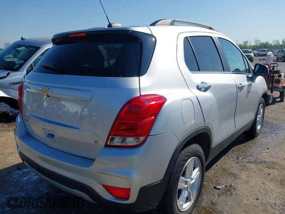 2020 Chevrolet Trax LT with VIN KL7CJLSBXLB039596, listed as a IAAI auction lot 41986195 with 25,538 mi miles and . Bid and sale history available at DreamBid. Image 4.